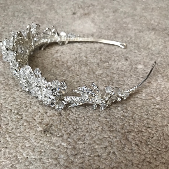 Wedding Tiara - Picture 6 of 8